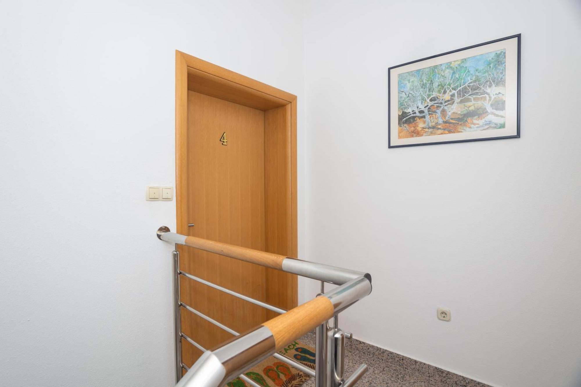 Apartments Klaudia Cista Velika Водице Екстериор снимка