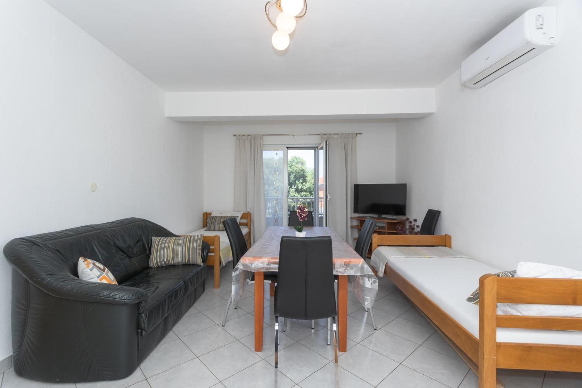 Apartments Klaudia Cista Velika Водице Екстериор снимка