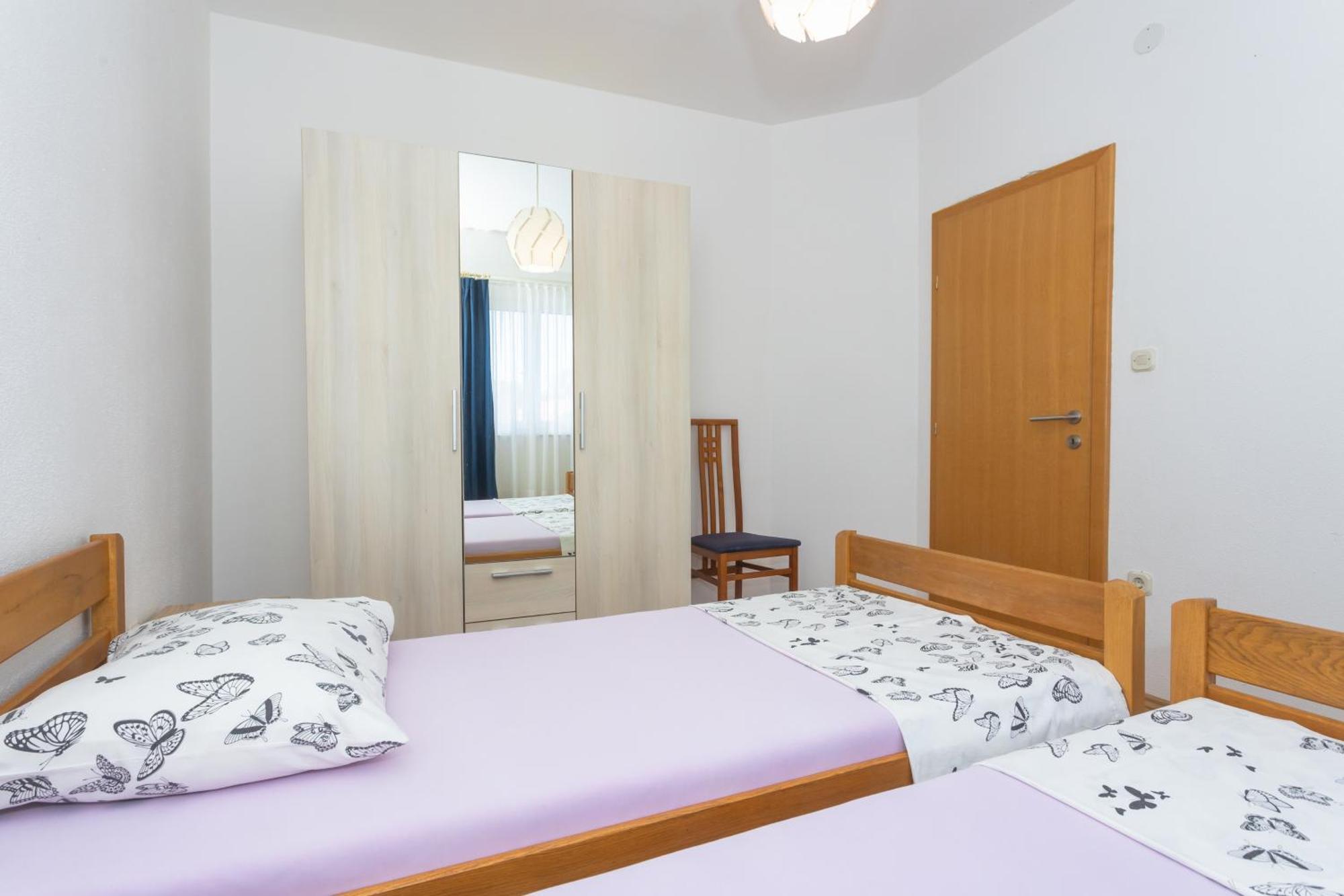 Apartments Klaudia Cista Velika Водице Екстериор снимка