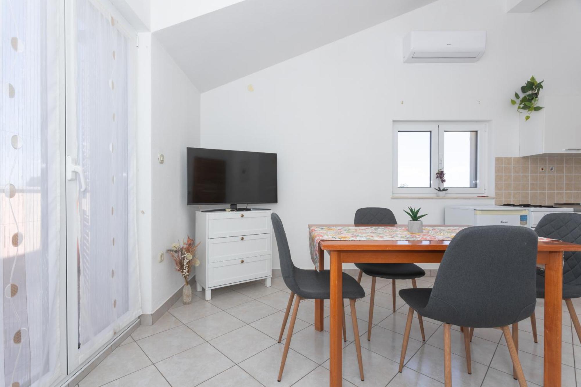 Apartments Klaudia Cista Velika Водице Екстериор снимка