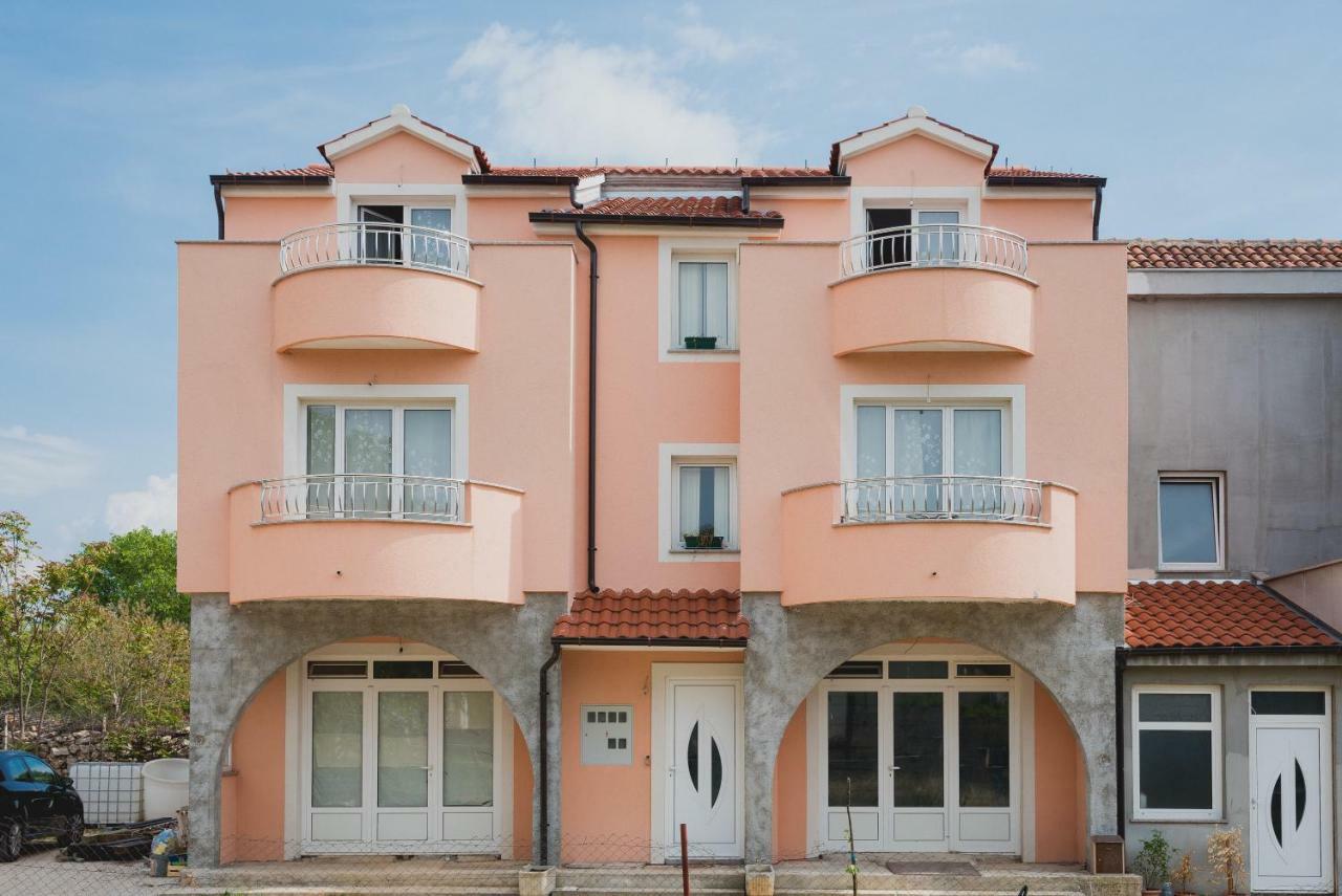 Apartments Klaudia Cista Velika Водице Екстериор снимка